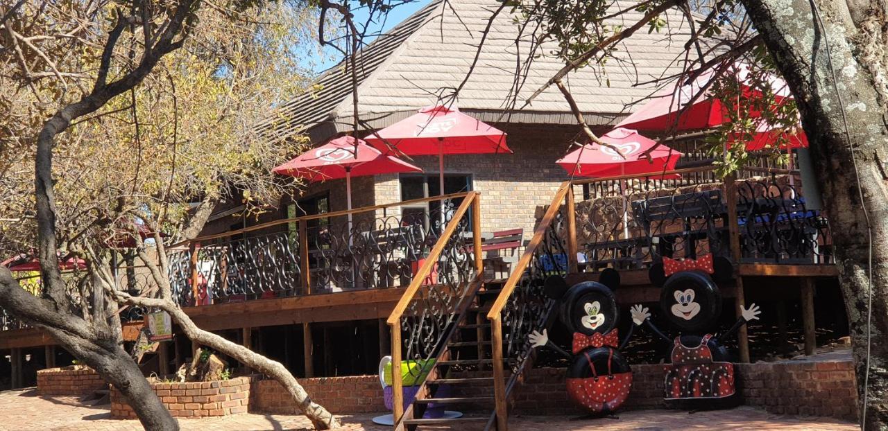 Milkwood Valley Lodge, Mabalingwe Chalet *