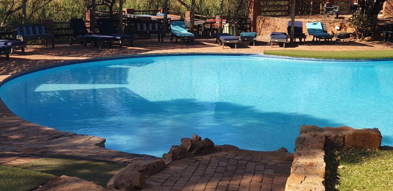 Milkwood Valley Lodge, Mabalingwe Chalet *